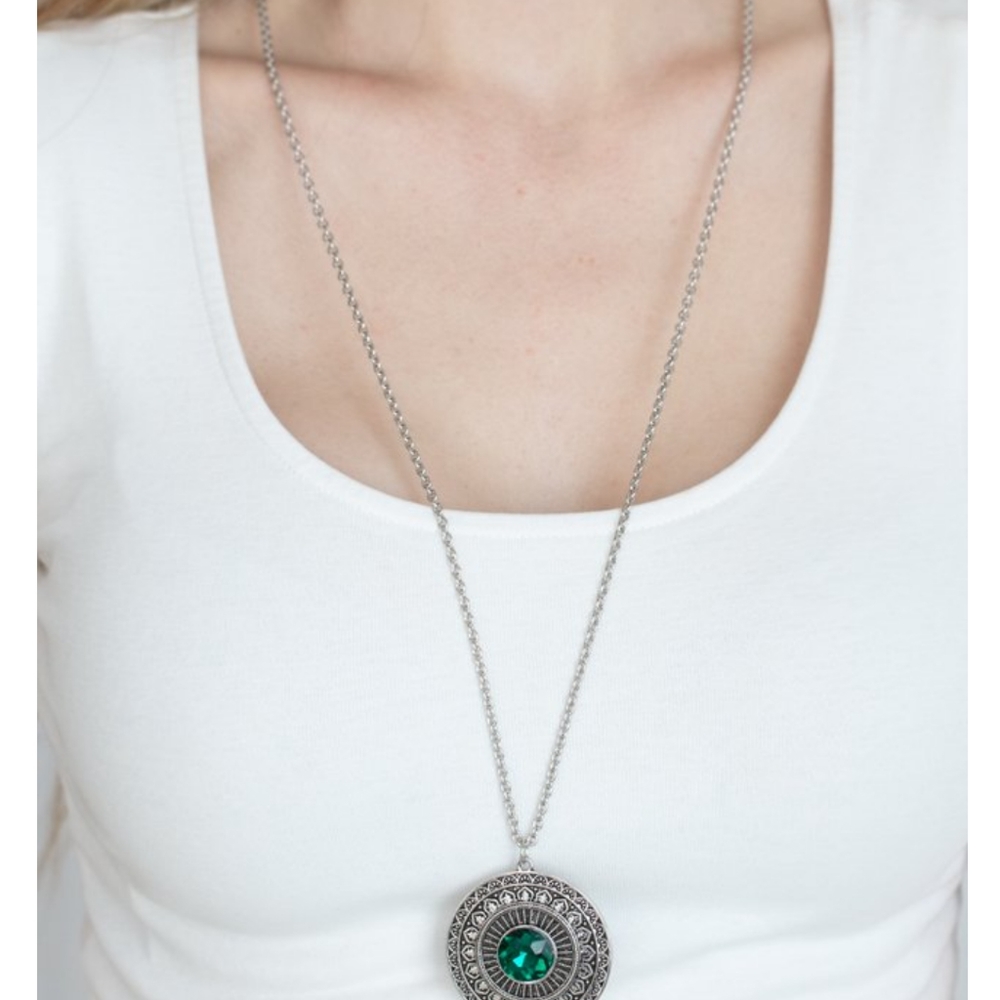 Paparazzi Accessories Necklaces and Bracelet Set